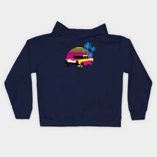 Retro classic car with sunset and palm trees Kids Hoodie